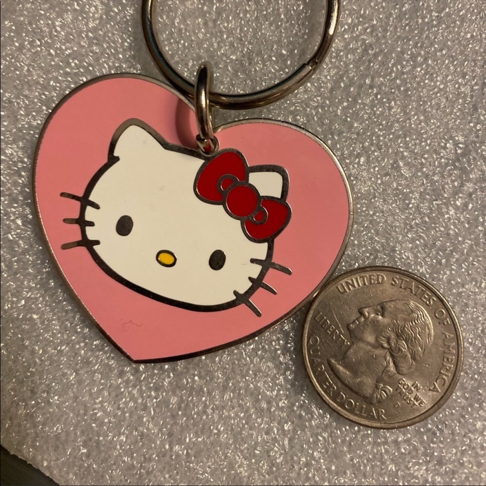 Sanrio Hello Kitty Keychain - Picture 2 of 3